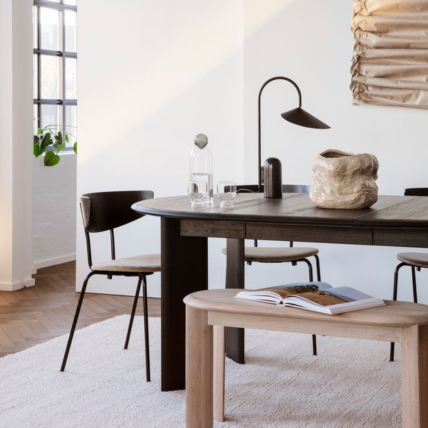 ferm LIVING Jídelní židle Herman, Black - DESIGNSPOT