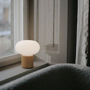 New Works Přenosná lampa Karl-Johan, Cold Black - DESIGNSPOT