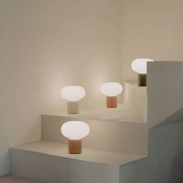 New Works Přenosná lampa Karl-Johan, Cold Black - DESIGNSPOT