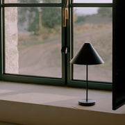 New Works Přenosná lampa Brolly, Steel Black - DESIGNSPOT
