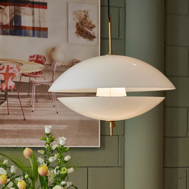Fritz Hansen Závěsná lampa Clam Ø55 - DESIGNSPOT