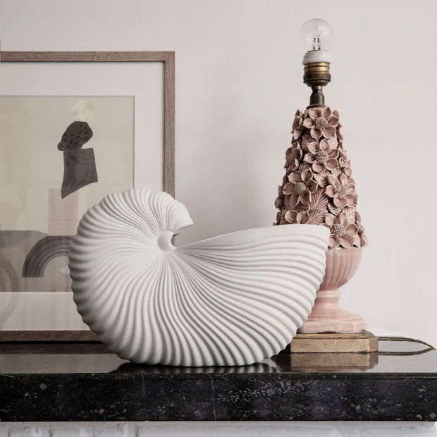 ferm LIVING Květináč Shell Pot - DESIGNSPOT