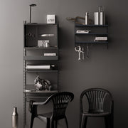 String Policový systém String Pocket Metal, Sergelgrå - DESIGNSPOT