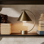 ferm LIVING Přenosná lampa Meridian, Black - DESIGNSPOT