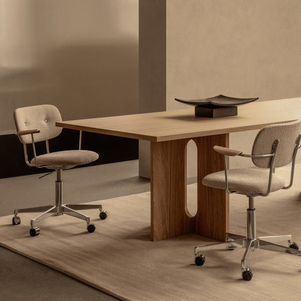 Audo Copenhagen Kancelářská židle Co Task s područkami, Chrome / Natural Oak - DESIGNSPOT