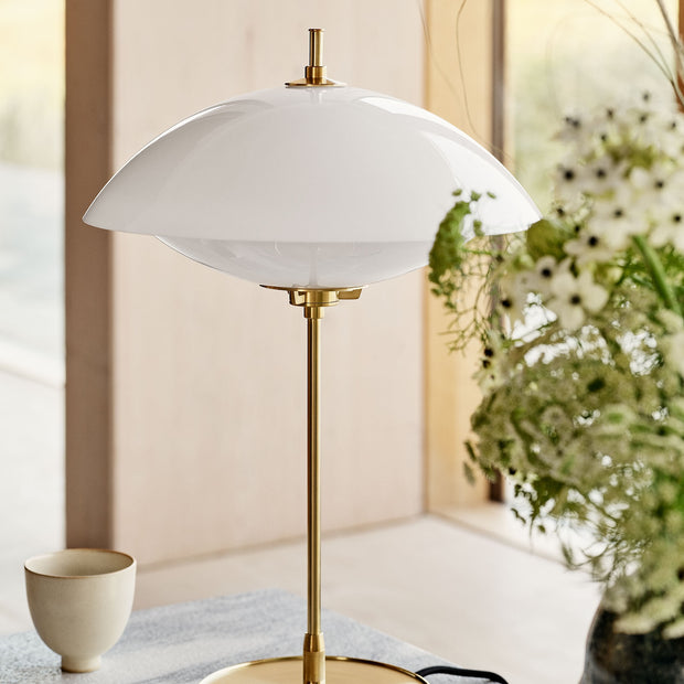 Fritz Hansen Závěsná lampa Clam Ø44 - DESIGNSPOT