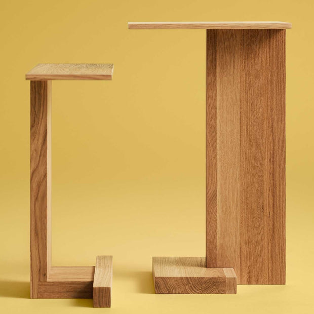 Fogia Odkládací stolek Supersolid, Wide, Smoked Oak - DESIGNSPOT