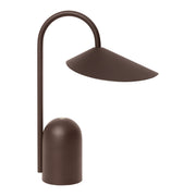 Ferm Living Přenosná lampa Arum, Dark Chocolate - DESIGNSPOT