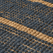 Ferm Living Koberec Athens Stripes, Natural / Ink Blue - DESIGNSPOT