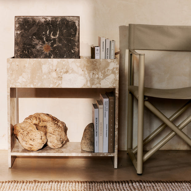 Ferm Living Skládací židle Voya, Cashmere - DESIGNSPOT