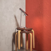 Louis Poulsen Stolní lampa AJ, Black - DESIGNSPOT