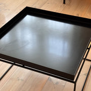 HAY Konferenční stolek Tray, Black [vystaveno] - DESIGNSPOT