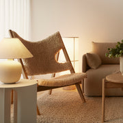 Audo Copenhagen Křeslo Knitting, Sheepskin, Walnut / Sahara - DESIGNSPOT