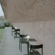 New Works Zahradní stolek May Bistro, 70x70, Light Grey - DESIGNSPOT