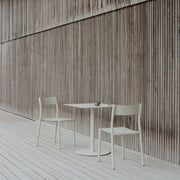 New Works Zahradní stolek May Bistro, 70x70, Light Grey - DESIGNSPOT