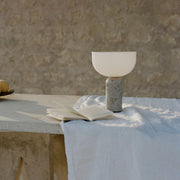 New Works Přenosná lampa Kizu, White Marble - DESIGNSPOT