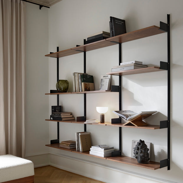 New Works Policová sestava Wall 1900, Cabinet Low w. Doors - DESIGNSPOT