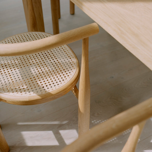 New Works Jídelní židle Bukowski, Oak - DESIGNSPOT