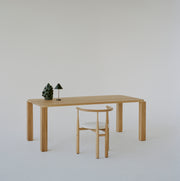 New Works Konferenční stolek Atlas, 60x60, Natural Oak - DESIGNSPOT