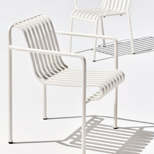 HAY Zahradní židle Palissade Armchair, Cream White - DESIGNSPOT