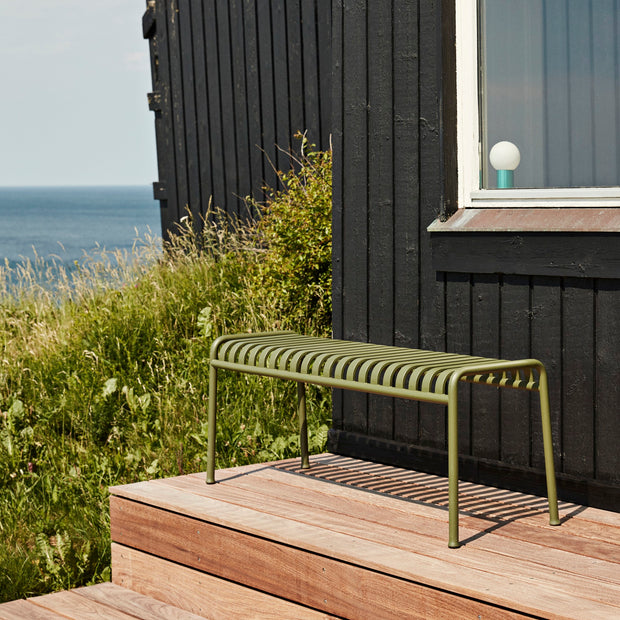 Hay Zahradní lavice Palissade Bench, Anthracite - DESIGNSPOT