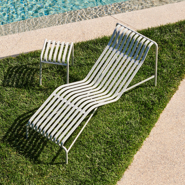HAY Zahradní lehátko Palissade Chaise Longue, Sky Grey - DESIGNSPOT