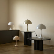 Louis Poulsen Stolní lampa Panthella 320, Opal beige - DESIGNSPOT