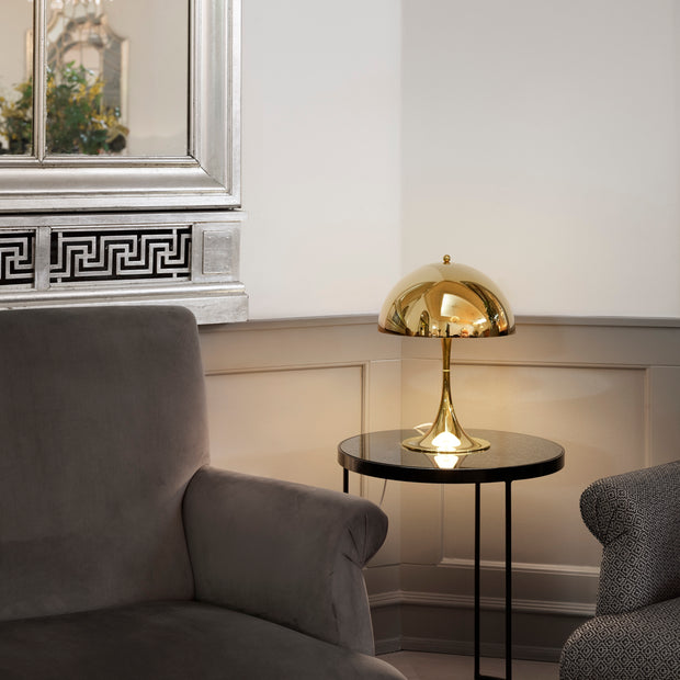 Louis Poulsen Stolní lampa Panthella 320, Brass metallised - DESIGNSPOT