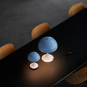 Louis Poulsen Stolní lampa Panthella 250, Pale blue opal acryl - DESIGNSPOT