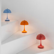 Louis Poulsen Přenosná lampa Panthella 160, Opal beige - DESIGNSPOT
