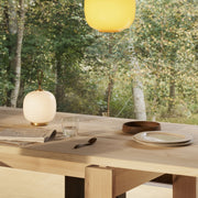 Louis Poulsen Přenosná lampa VL 45 Radiohus, Brass / White Opal - DESIGNSPOT