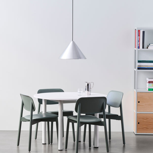 HAY Závěsná lampa Compass Adjustable, 430, Oyster White - DESIGNSPOT