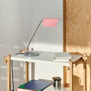 HAY Stolní lampa Apex Desk, Luis Pink - DESIGNSPOT