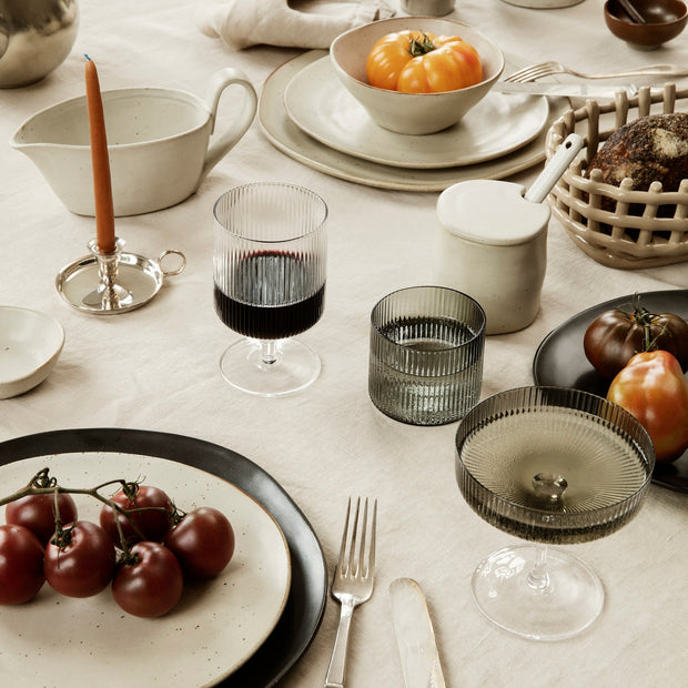 Ferm Living Skleničky na červené víno Ripple, Smoked Grey, sada 2 kusů - DESIGNSPOT