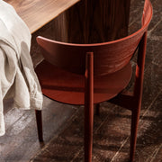 ferm LIVING Jídelní židle Herman Wood, Red Brown - DESIGNSPOT