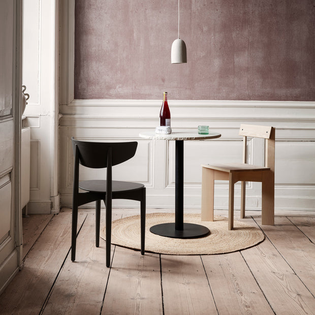 ferm LIVING Jídelní židle Herman Wood, Black - DESIGNSPOT