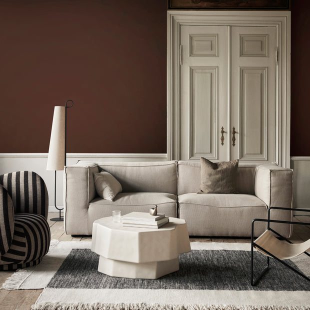 Ferm Living Stojací lampa Ancora, Black / Natural - DESIGNSPOT