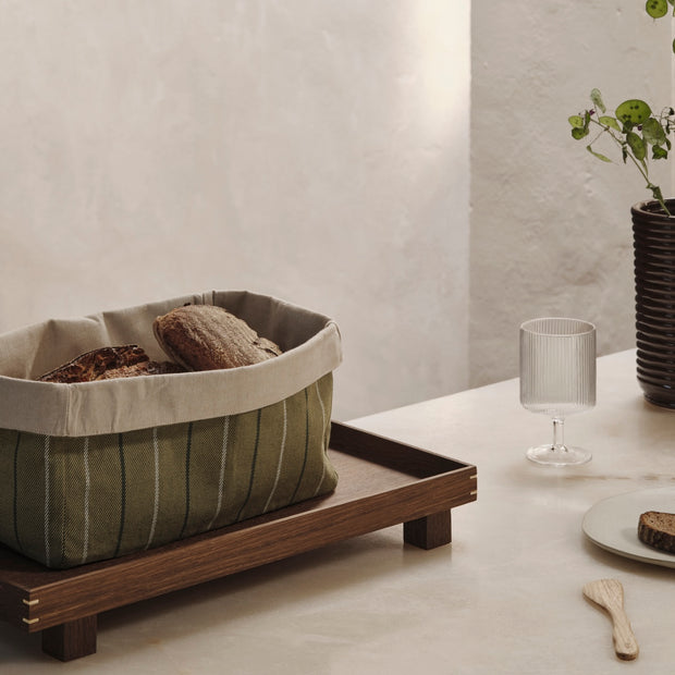 Ferm Living Dřevěný podnos Bon Large, Smoked Oak - DESIGNSPOT