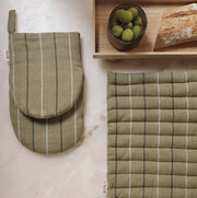 Ferm Living Sada kuchyňských chňapek Ito, 2ks, Seaweed - DESIGNSPOT