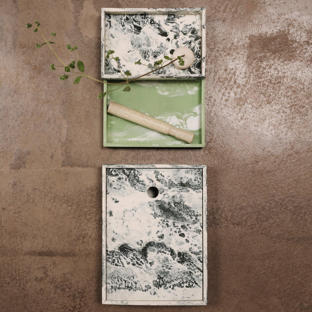Ferm Living Podnos Mist Tray, M, Charcoal - DESIGNSPOT