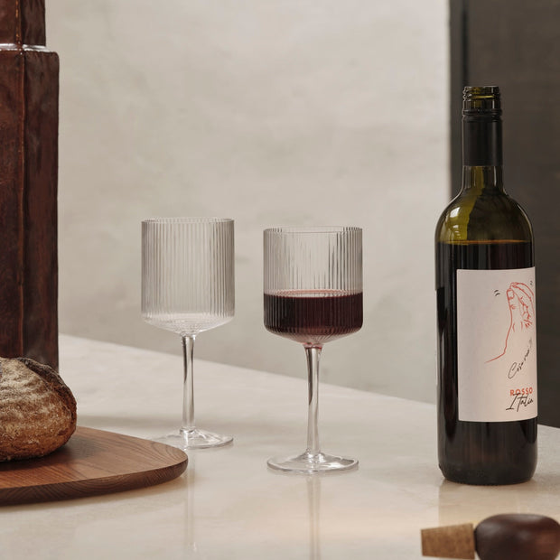 Ferm Living Skleničky na červené víno Ripple, Smoked Grey, sada 2 kusů - DESIGNSPOT