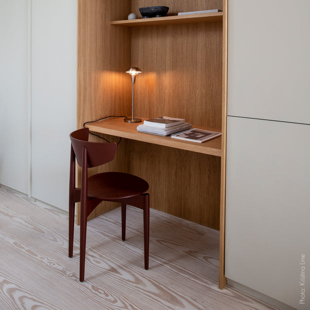 ferm LIVING Jídelní židle Herman Wood, Red Brown - DESIGNSPOT