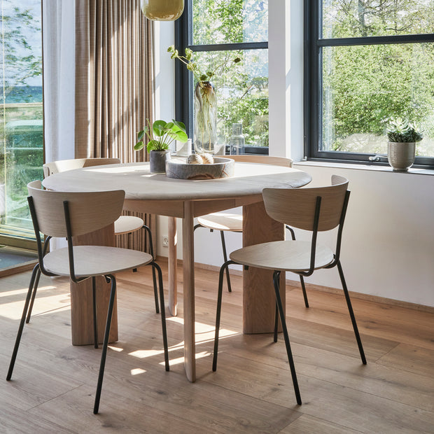 ferm LIVING Jídelní židle Herman, White Oak - DESIGNSPOT