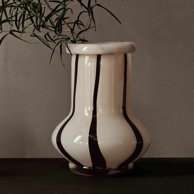 Ferm Living Váza Riban, Medium - DESIGNSPOT