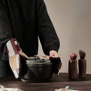 Ferm Living Mlýnek na sůl a pepř Pebble, Dark Brown - DESIGNSPOT