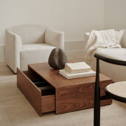 New Works Konferenční stolek Mass, Walnut - DESIGNSPOT