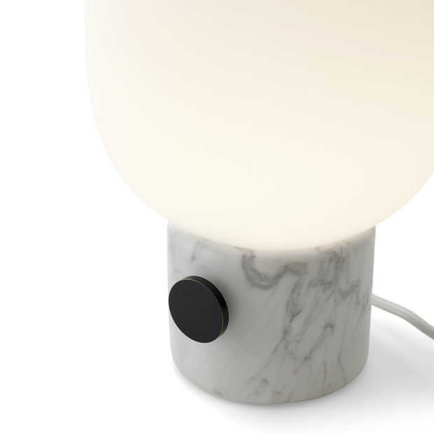 Audo Copenhagen Stolní lampa JWDA Marble, White - DESIGNSPOT