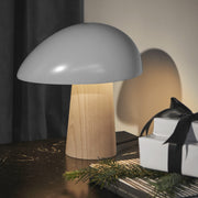 Fritz Hansen Stolní lampa Night Owl, Smokey White / Ash - DESIGNSPOT
