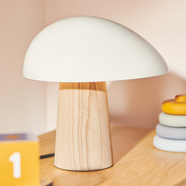 Fritz Hansen Stolní lampa Night Owl, Smokey White / Ash - DESIGNSPOT