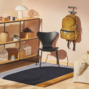 Fritz Hansen Stolní lampa Night Owl, Smokey White / Ash - DESIGNSPOT